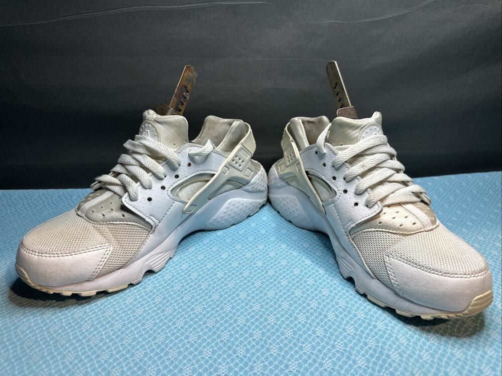 Nike Air Haurache Kids Boy Size 6.5Y White Walking Running Shoes Sneakers
